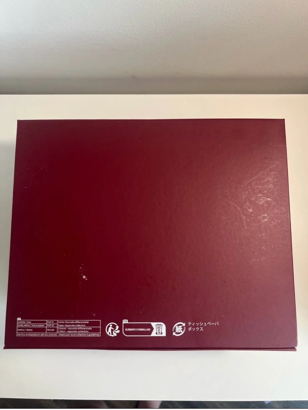 Gucci Deep Red Logo Gift Box